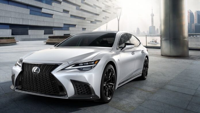 2024_Lexus_LS_500_006