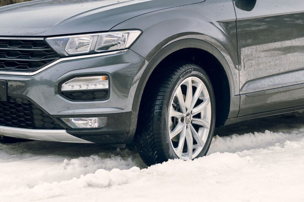 ¿Cuál seria la elección más adecuada entre las cubiertas estacionales de invierno y verano?