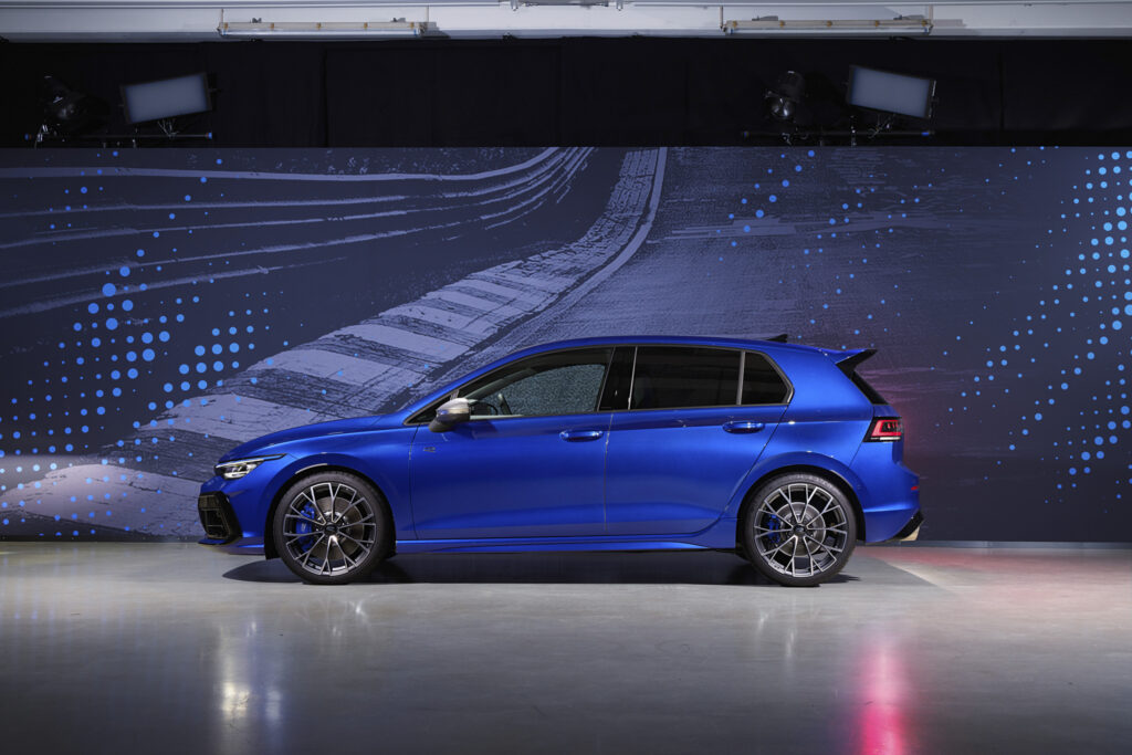 El renovado Volkswagen Golf R del 2025 trae una nueva apariencia con más potencia
