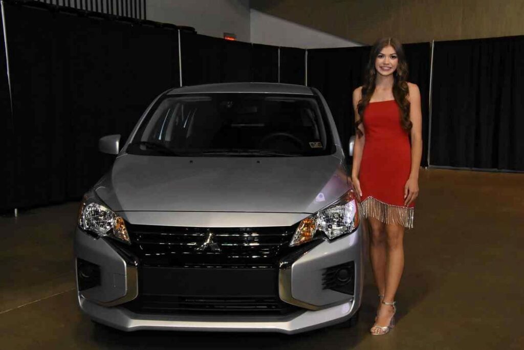 CJ Spadafora socio concesionario destacado de Mitsubishi Motors, honra las tradiciones familiares y comunitarias al apoyar la excelencia en la educación