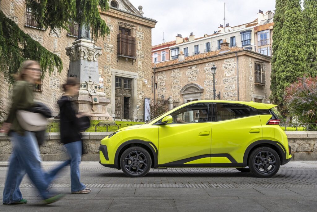 BYD Dolphin Surf: Movilidad Eléctrica con Estilo para Todos